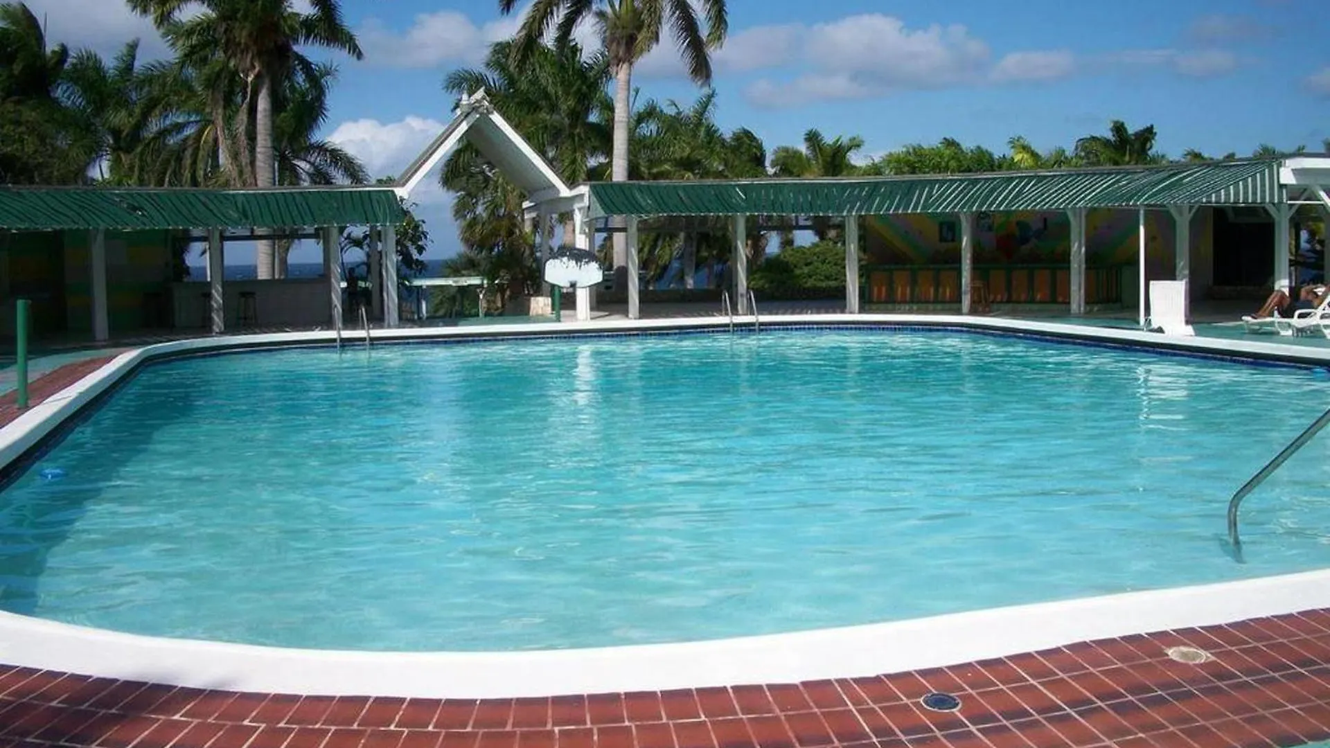 アパート Oceanview Apt - Montego Bay Ja Pool Bar Beach ジャマイカ